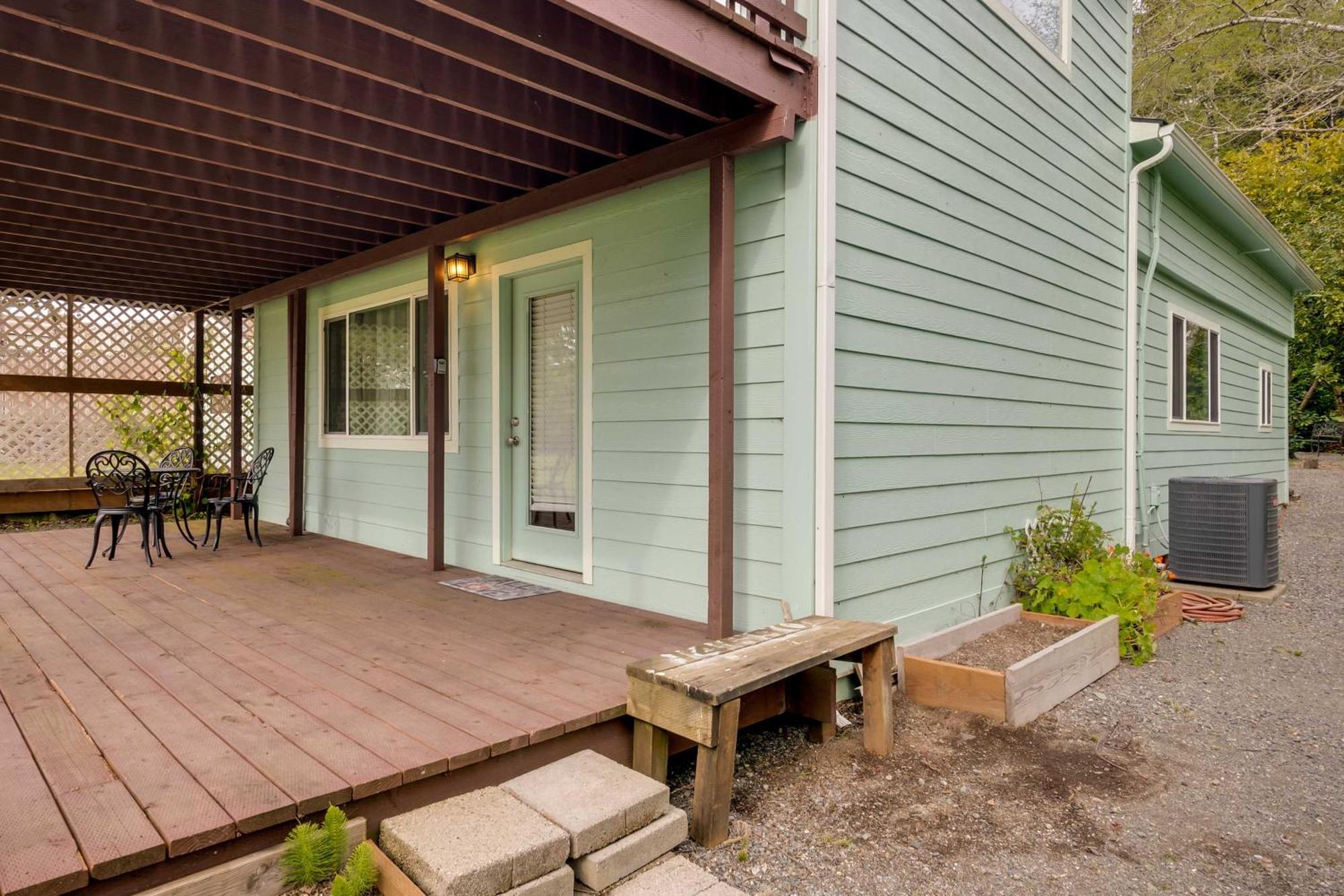 Soothing Studio With Lush Views 2 Mi To Beach! Smith River Extérieur photo